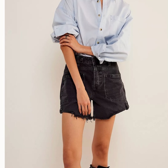 Free People Black Palmer mid rise shorts - Picture 2 of 9